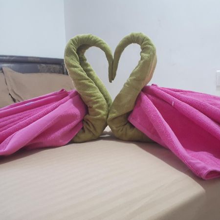 Royal Motel Коломбо Экстерьер фото