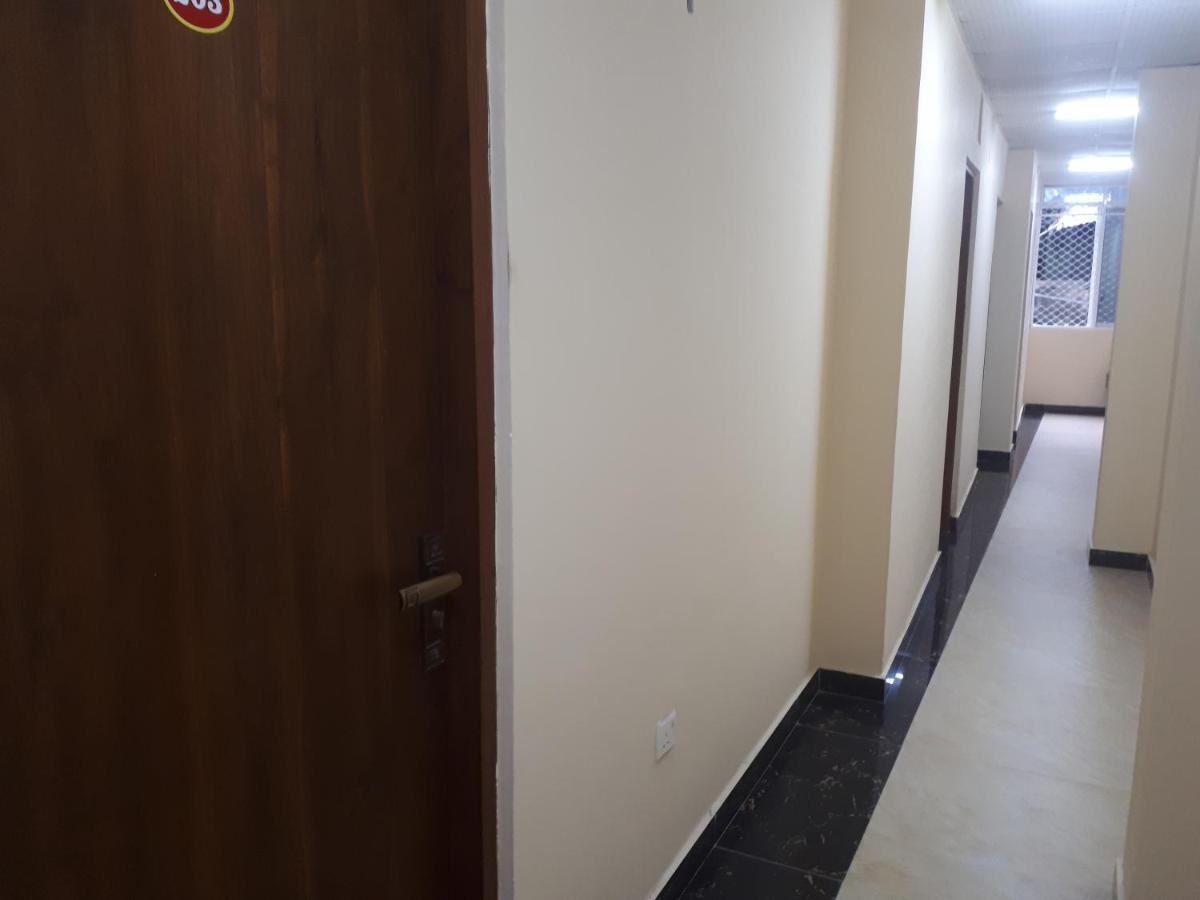 Royal Motel Коломбо Экстерьер фото