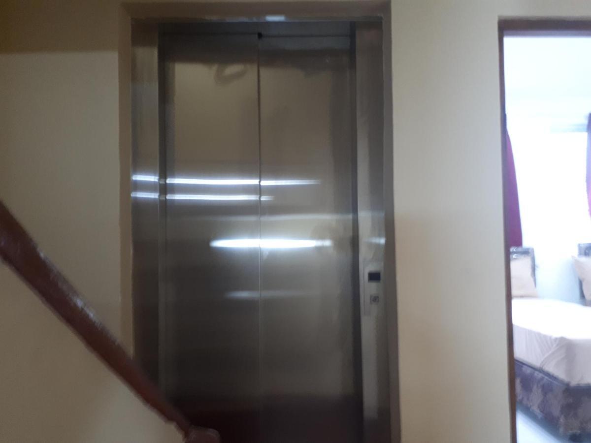 Royal Motel Коломбо Экстерьер фото
