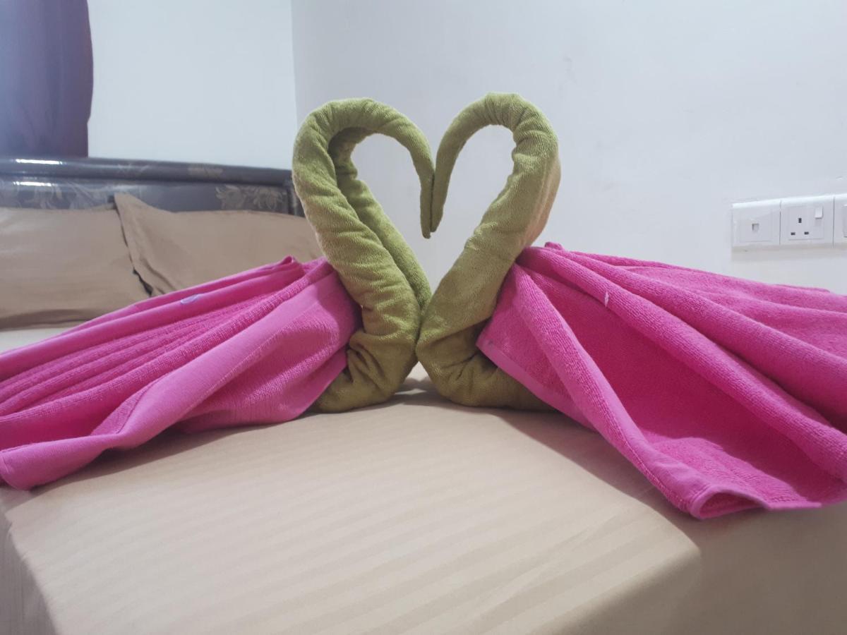 Royal Motel Коломбо Экстерьер фото